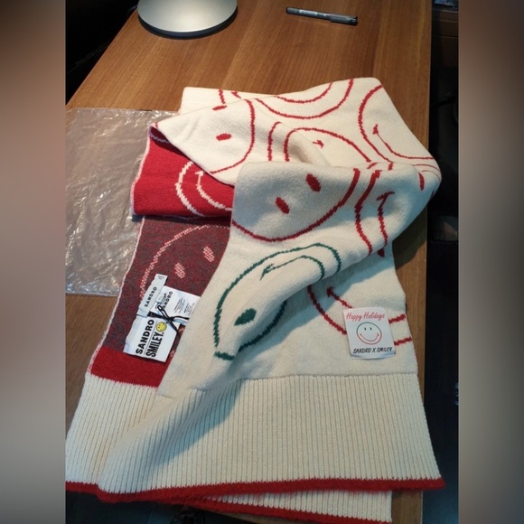 Wool Sandro × Smiley Holiday Reversible Knit Scarf - Picture 3 of 7